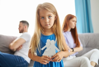 چگونه به بچه‌های طلاق، زندگی با شرایط جدید را توضیح دهیم؟